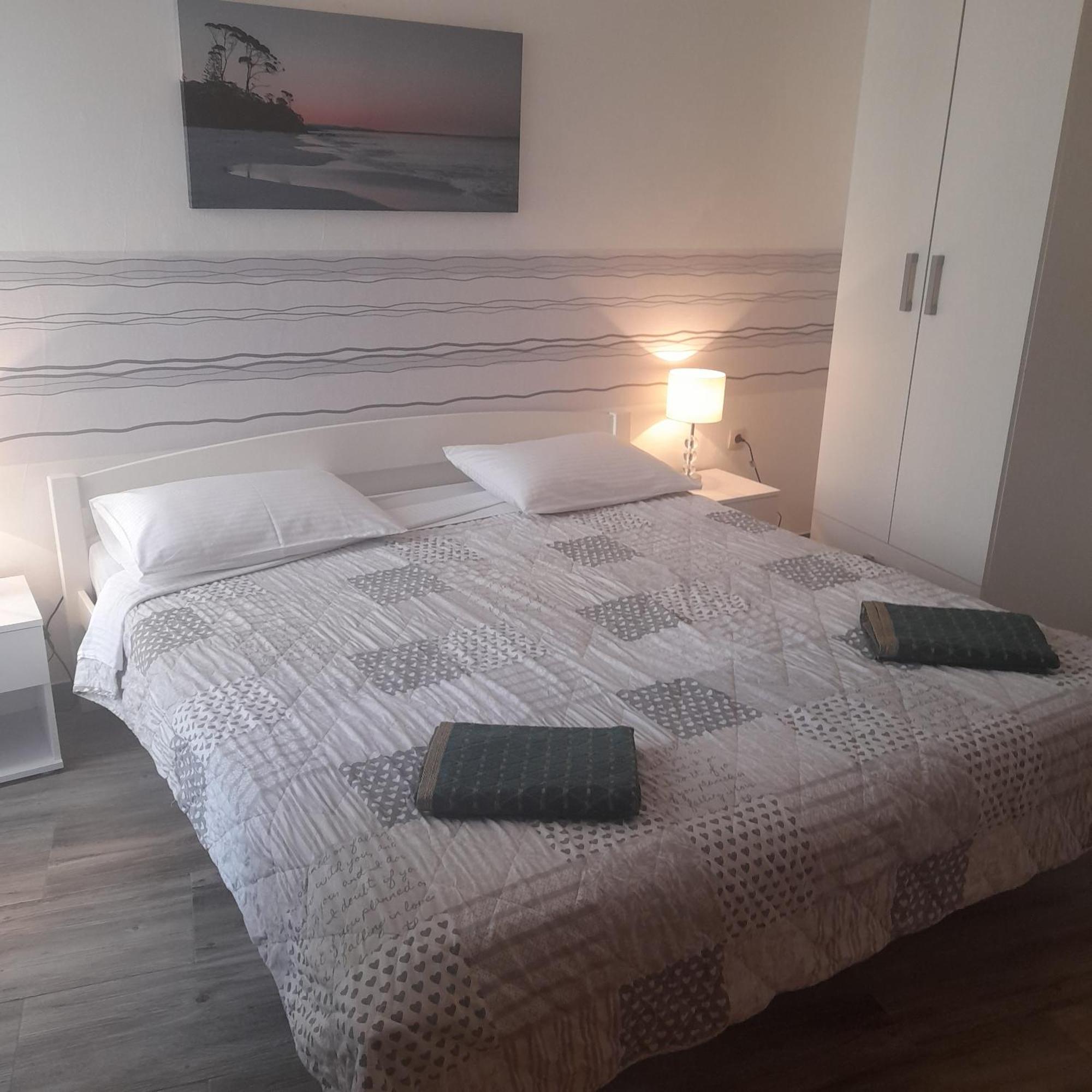 Beach Pearl 1 Jesenice  Luaran gambar