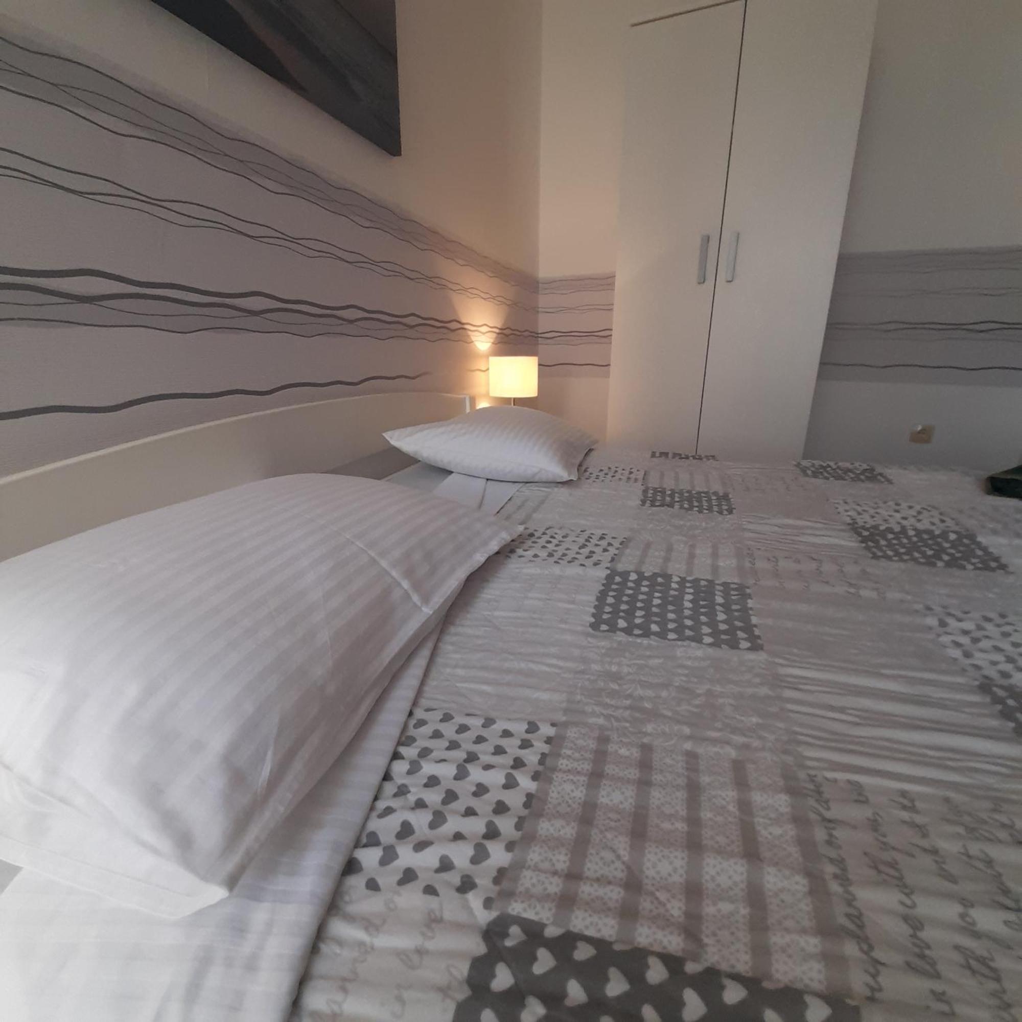 Beach Pearl 1 Jesenice  Luaran gambar